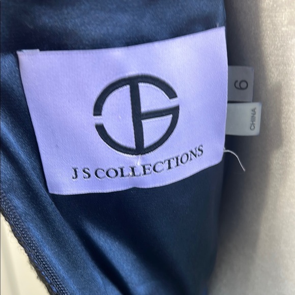 Elegant Navy Lace Dress - Picture 5 of 6